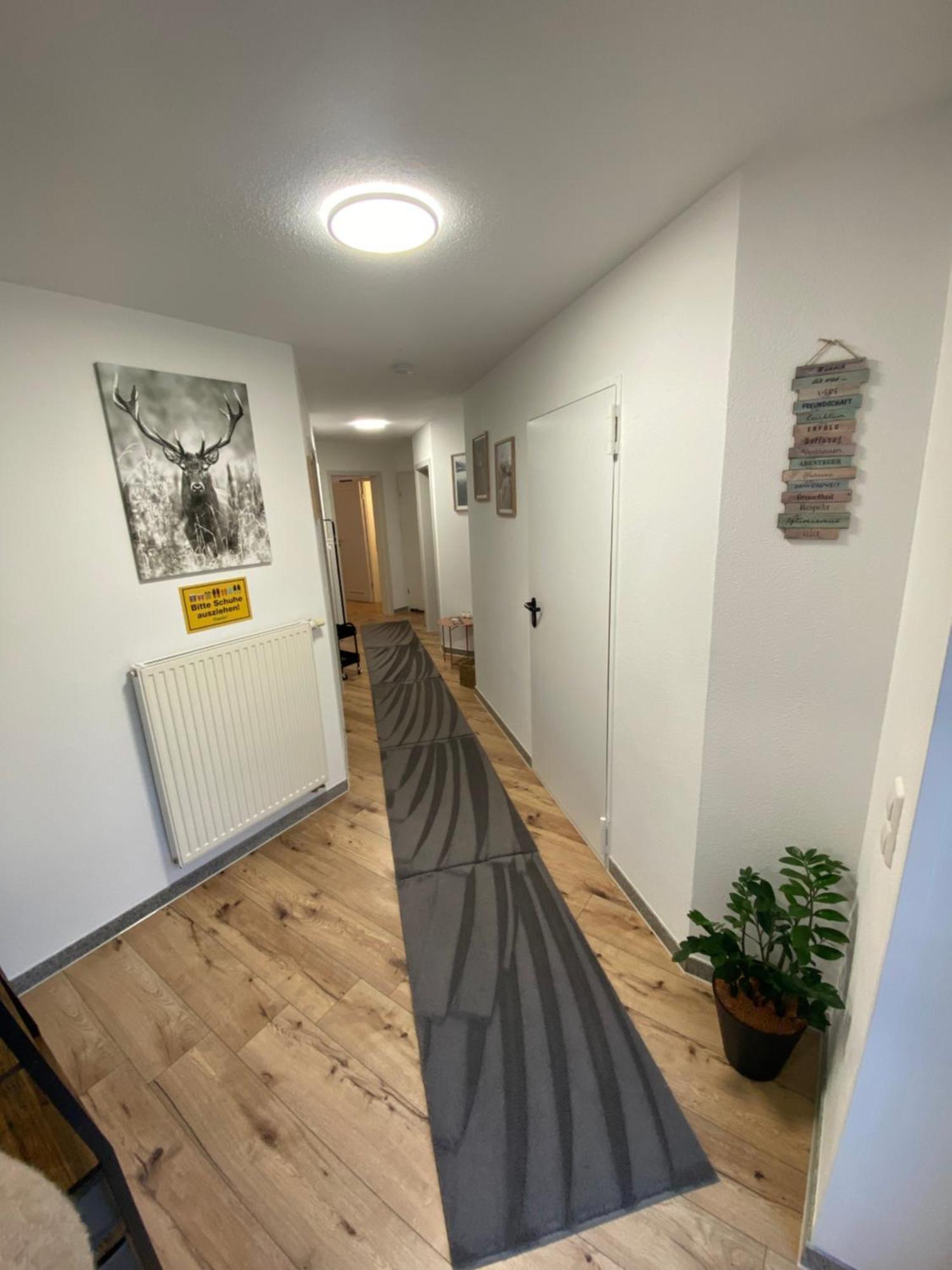 2 Zimmer Ferienunterkunft Gemeinsame Zeit 亚蓬威e尔 外观 照片